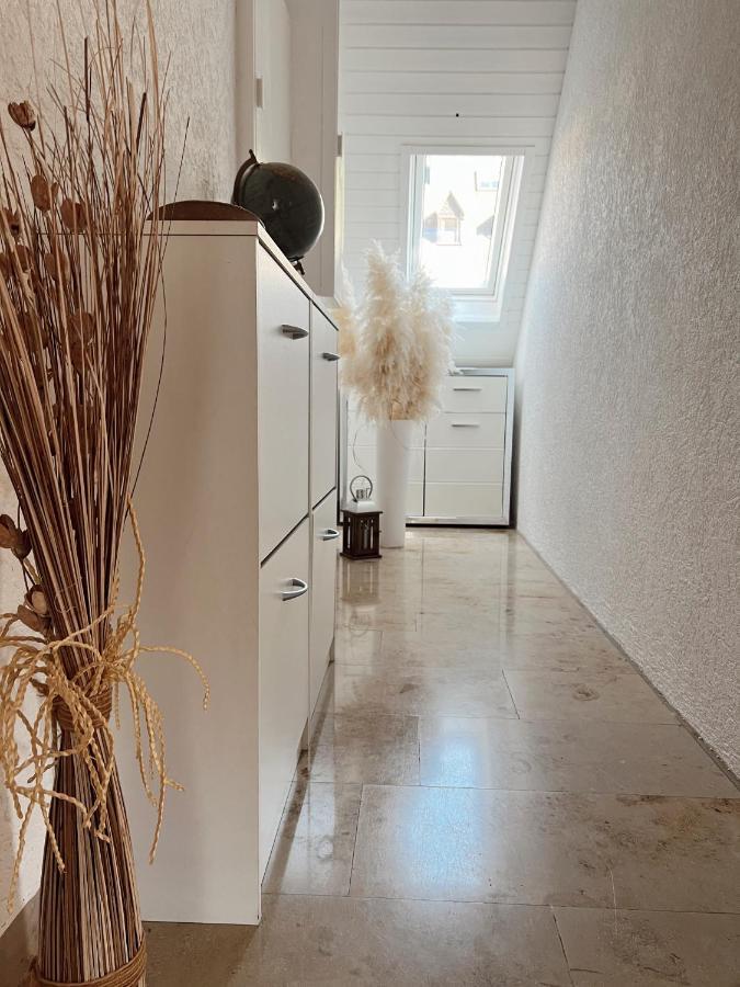Oberfell Ferienwohnung Moselflair Mit Direktem Blick Auf Die Mosel Und Weinberge מראה חיצוני תמונה