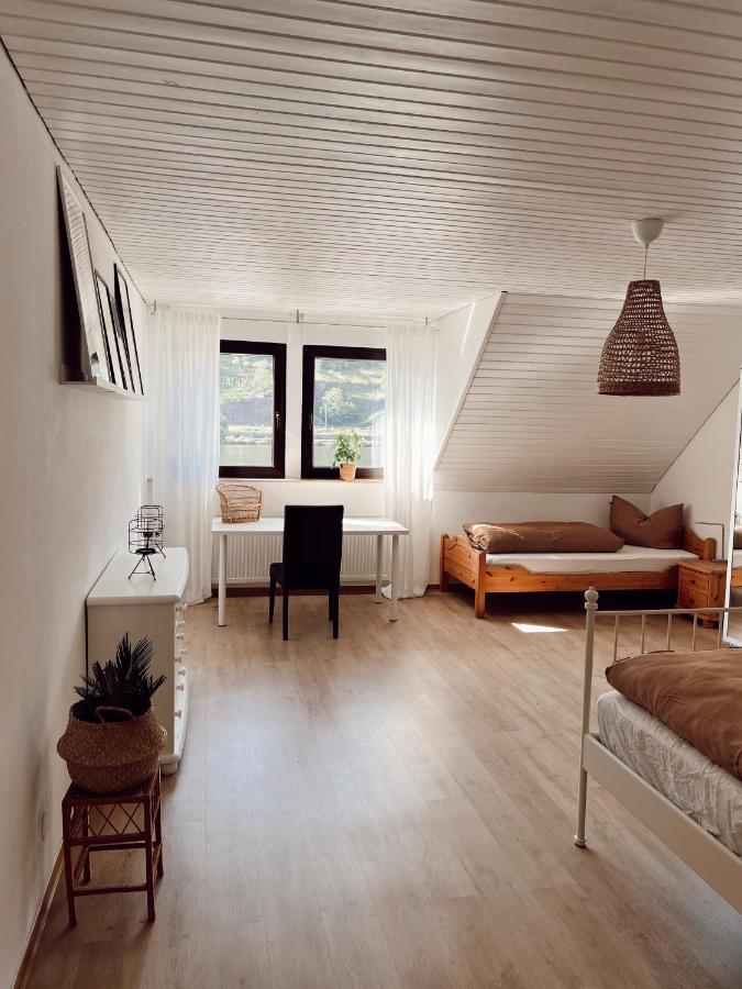 Oberfell Ferienwohnung Moselflair Mit Direktem Blick Auf Die Mosel Und Weinberge מראה חיצוני תמונה